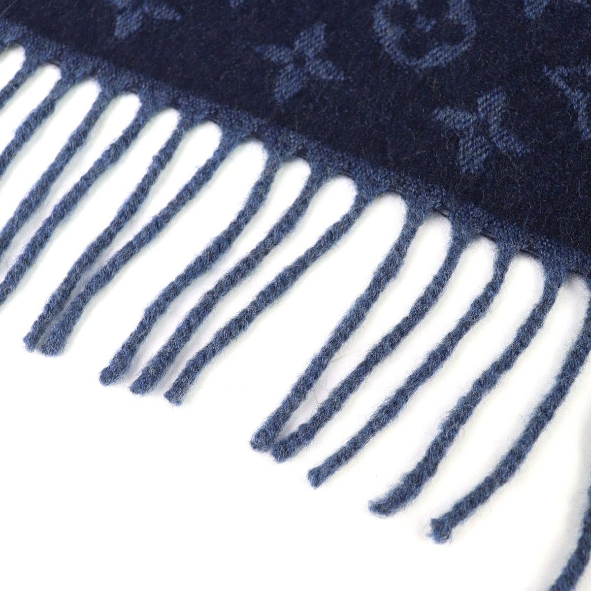 Louis Vuitton Echarpe Monogram Gradient Cashmere Fringe Scarf Navy — view 5