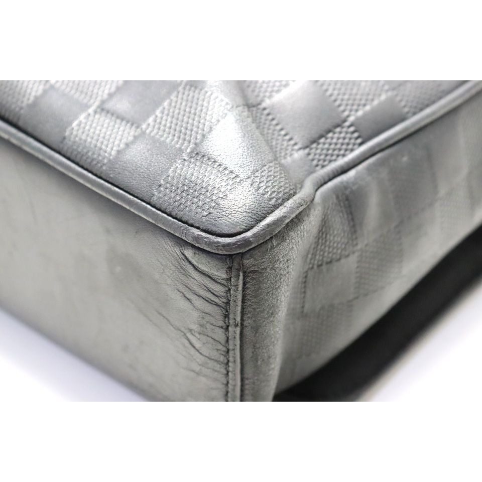 Louis Vuitton Damier Infini District MM Leather Shoulder Bag — view 9