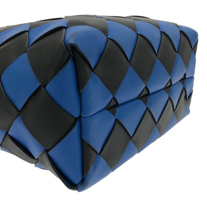 Bottega Veneta Leather Maxi Intrecciato Handbag Tote Bag - Signal Blue Black -
