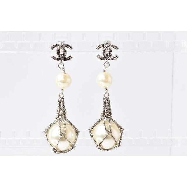 Chanel Pearl Motif Coco Mark Silver — view 2