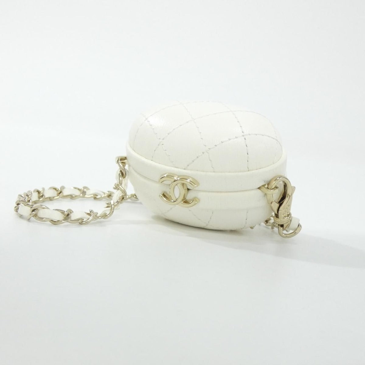 Chanel Bag Charm White S — view 3