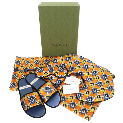 Gucci Silk Geometric G Travel Set Eye Mask Air Pillow Slippers 3-piece Set