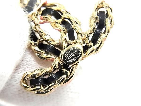 Chanel Coco Mark K23 B Earrings Accessories Women's Gold And Black Fb3059