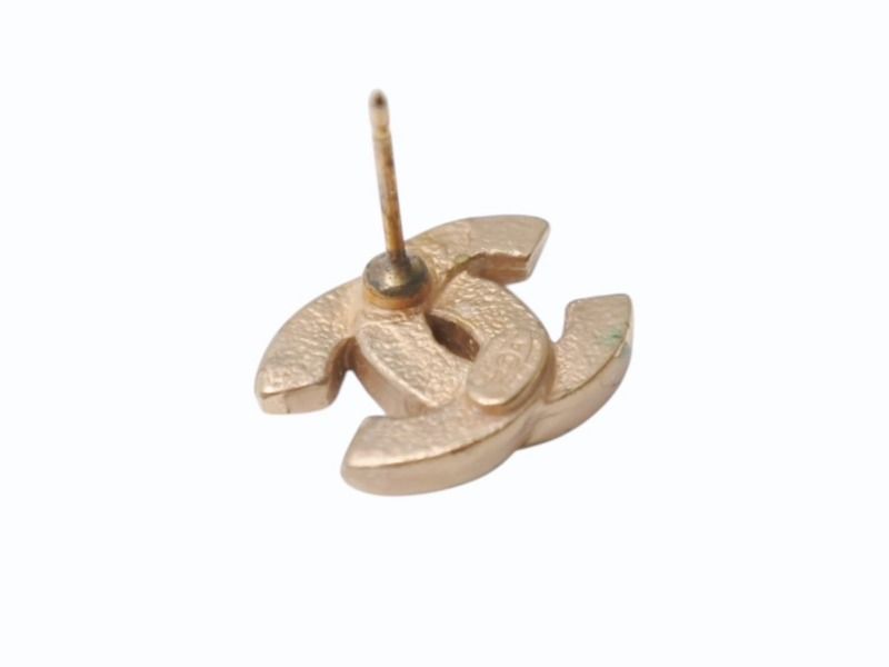 Chanel CC Logo Earrings 02 Black Gold Frame — view 7