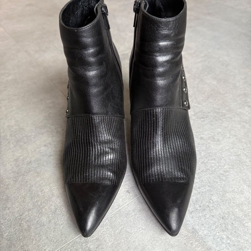 Chanel Pointed Toe Coco Mark Button Leather Zip Boots 37 1 2c 24.5cm (9.65in)
