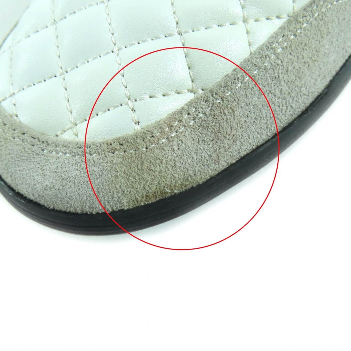 Chanel Quilted Lace-Up Leather Sneakers White 38 — view 14