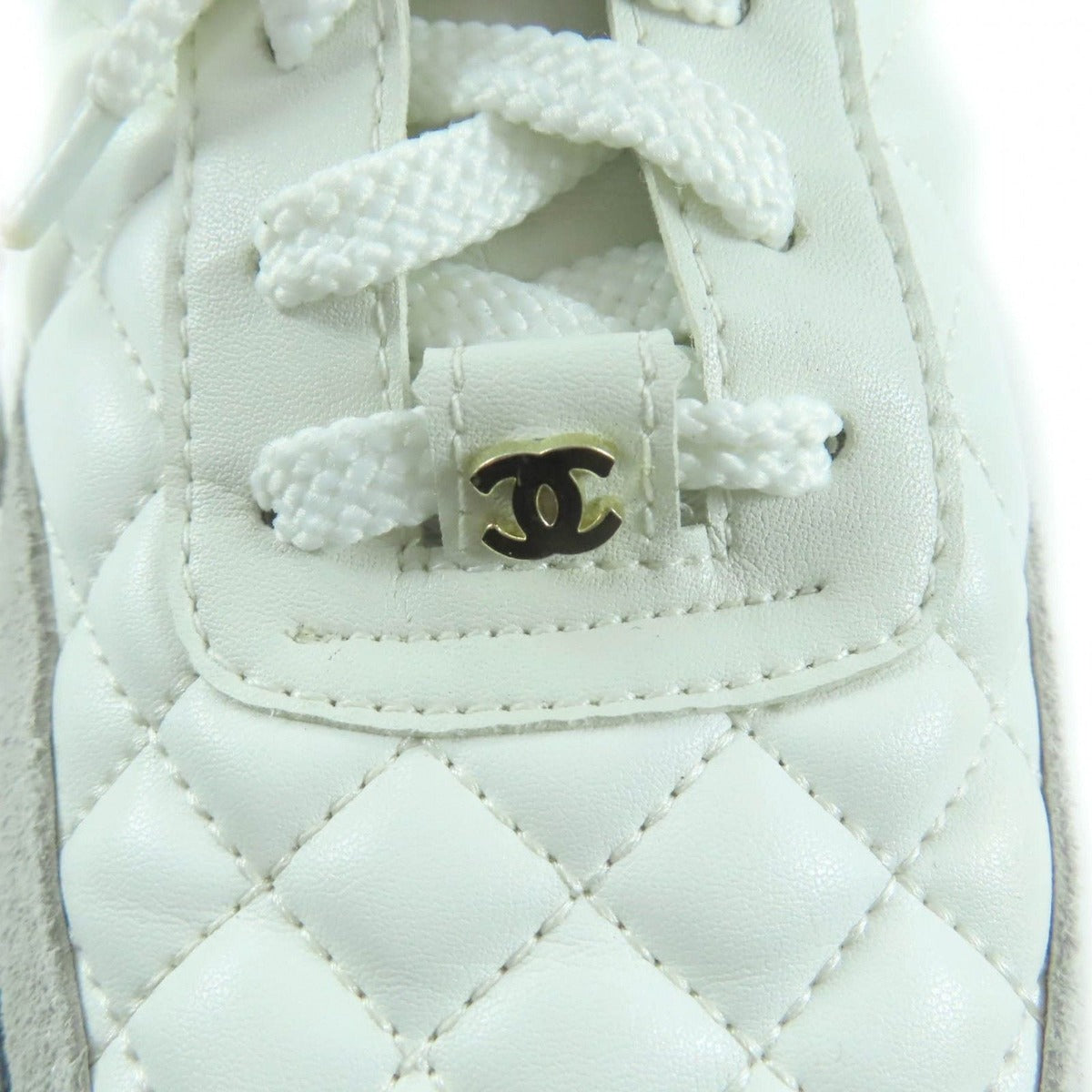 Chanel Quilted Lace-Up Leather Sneakers White 38 — view 9