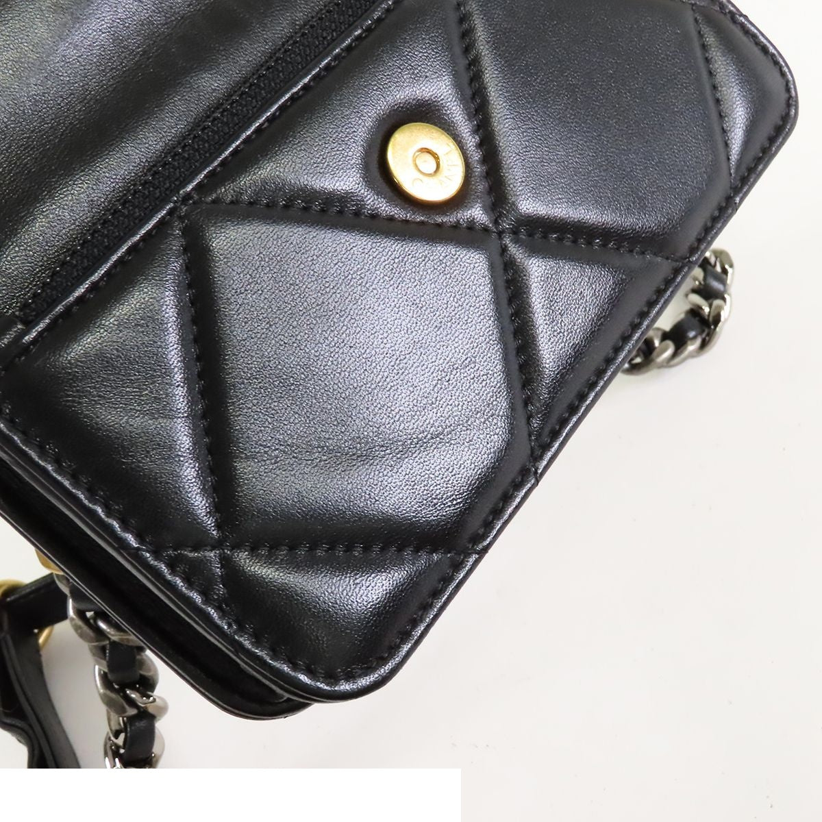 Chanel 19 Waist Bag Black Gold Silver Lambskin Hipbag — view 6