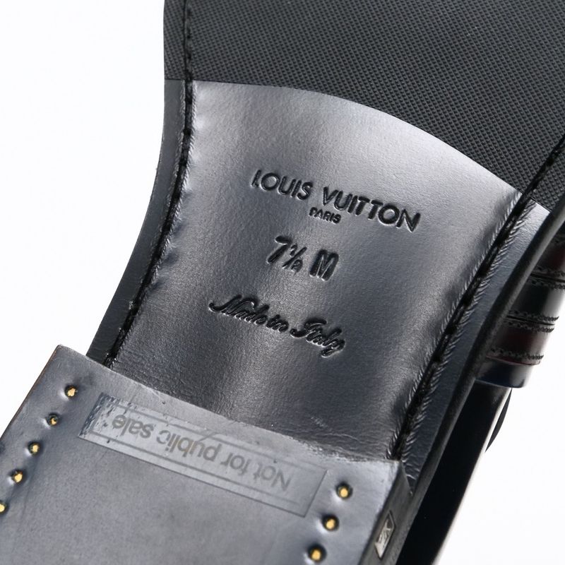 Louis Vuitton Loafers Size 7 1 2M V-line Leather Shoes Made In Italy 20250430