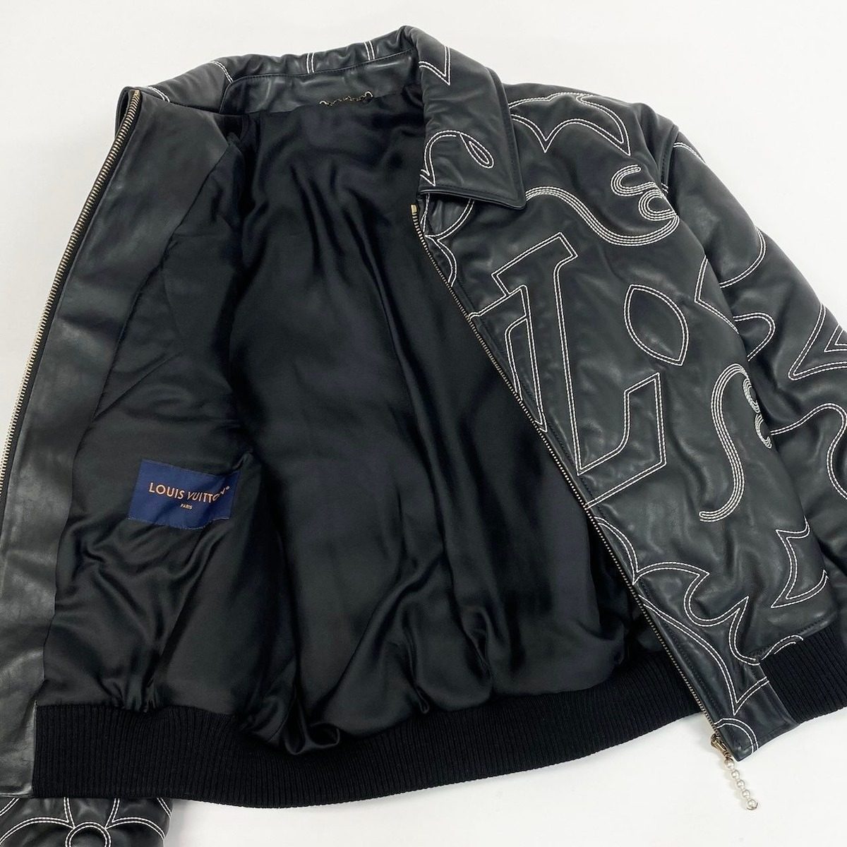 Louis Vuitton D2 Embroidered Leather Bomber Jacket 52 Black Cowhide Super — view 4