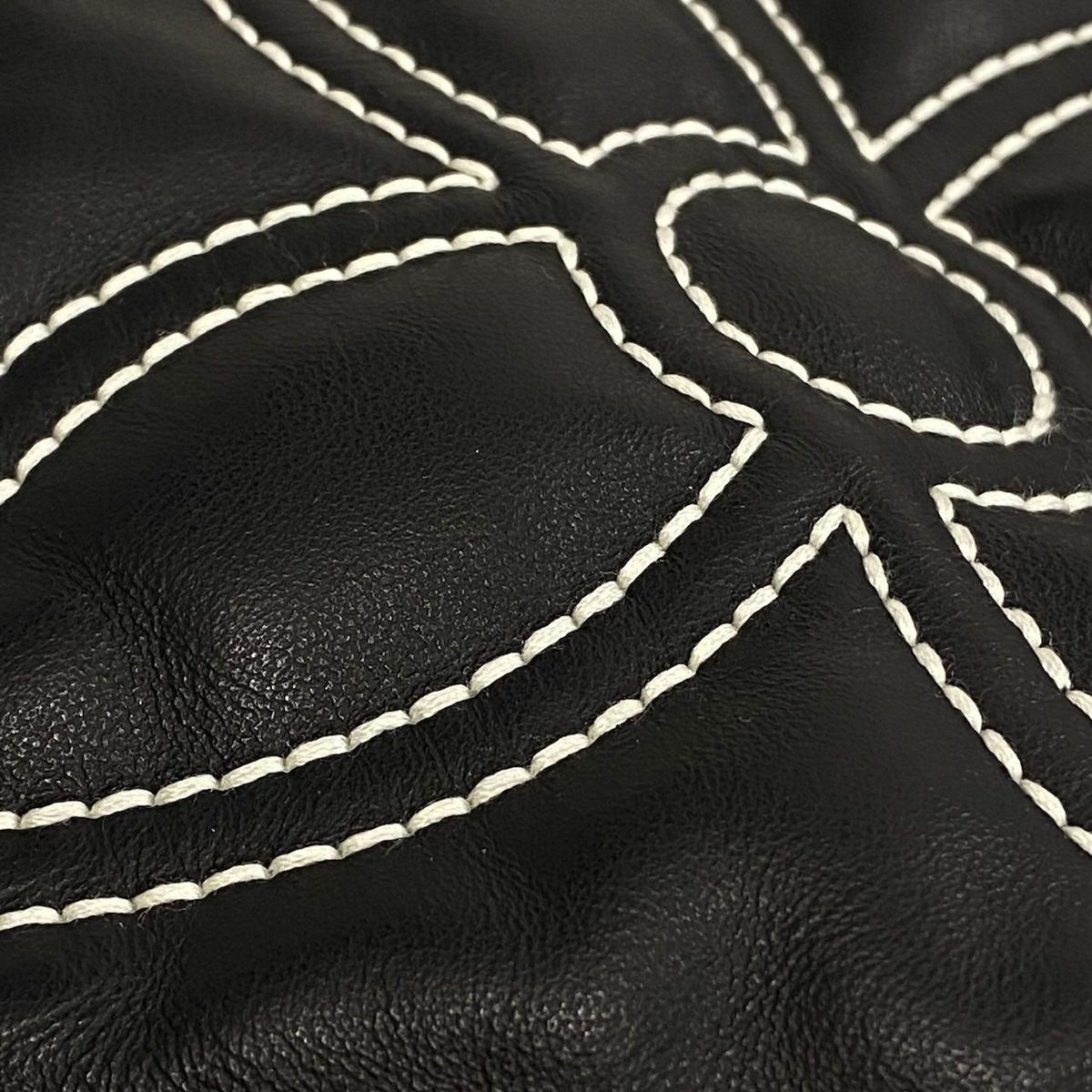 Louis Vuitton D2 Embroidered Leather Bomber Jacket 52 Black Cowhide Super — view 7