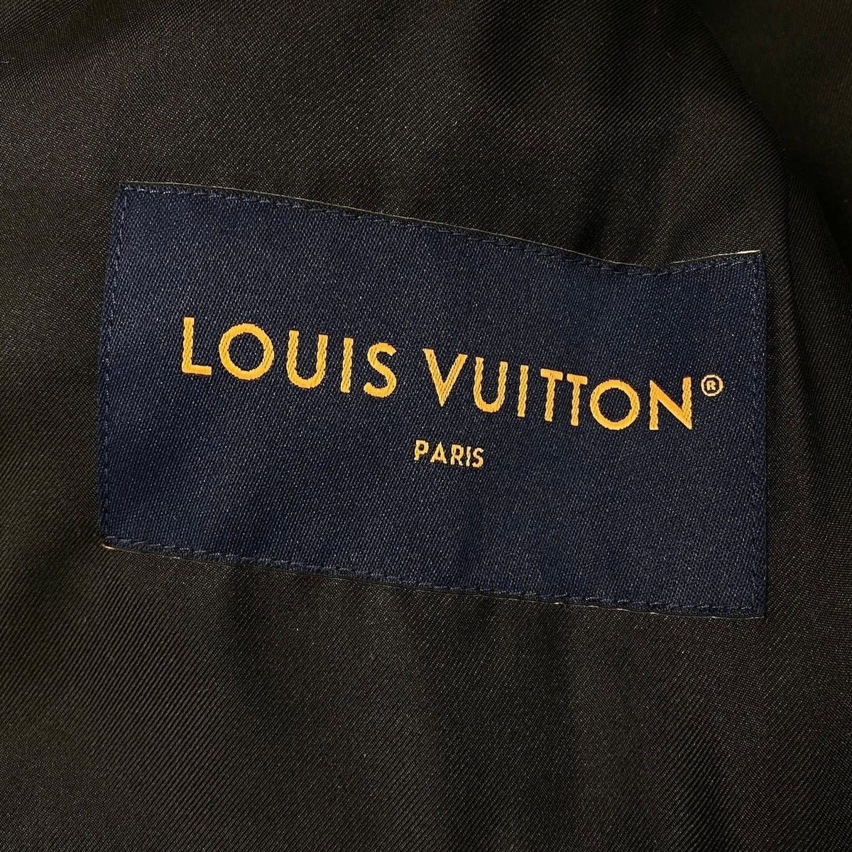 Louis Vuitton D2 Embroidered Leather Bomber Jacket 52 Black Cowhide Super — view 9