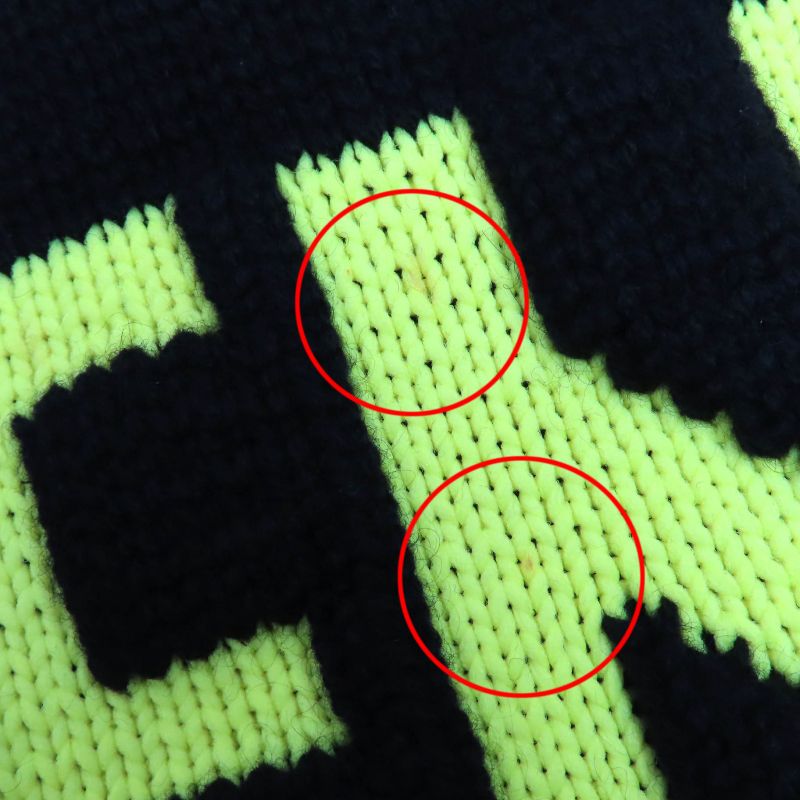 Fendi Fzz469 100% Cashmere Front Logo Crew Neck Long Sleeves Knit Sweater Black