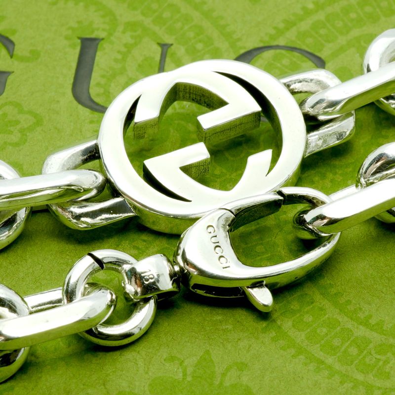 #18 Gucci Interlocking Large Bracelet 24-5281