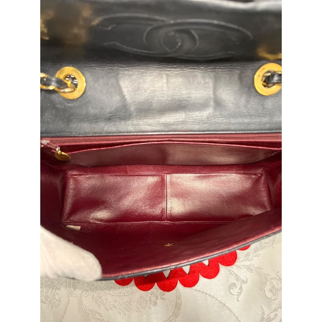 Chanel Big Quilted Vintage Shoulder Black Handbag — view 8