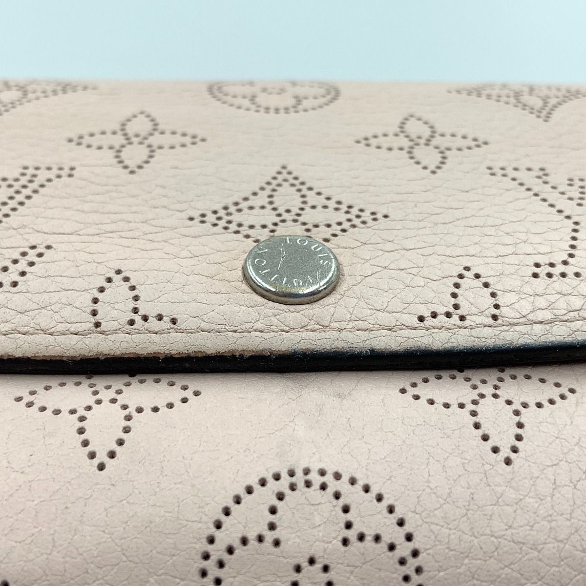 Louis Vuitton Mahina Portefeuille Iris Bifold Long Wallet M60145 Light Pink