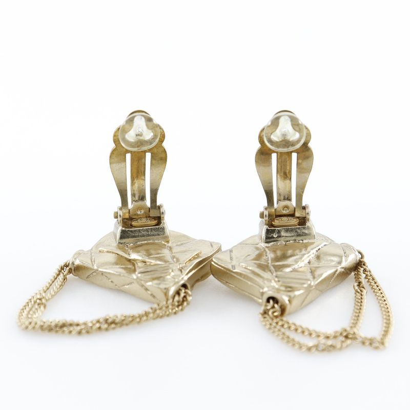 Chanel Matelasse Gold Plated Gold 02P Ladies 24.6g Earring