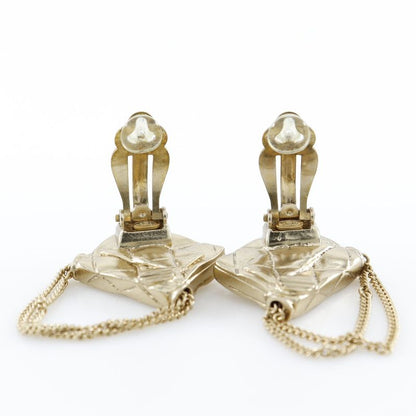 Chanel Matelasse Gold Plated Gold 02P Ladies 24.6g Earring