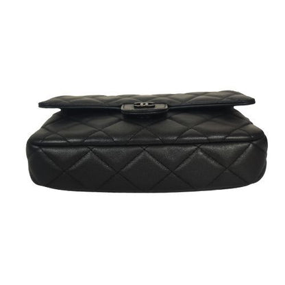 Chanel Shoulder Bag Lamb Shoulder Wallet Phone Case Black