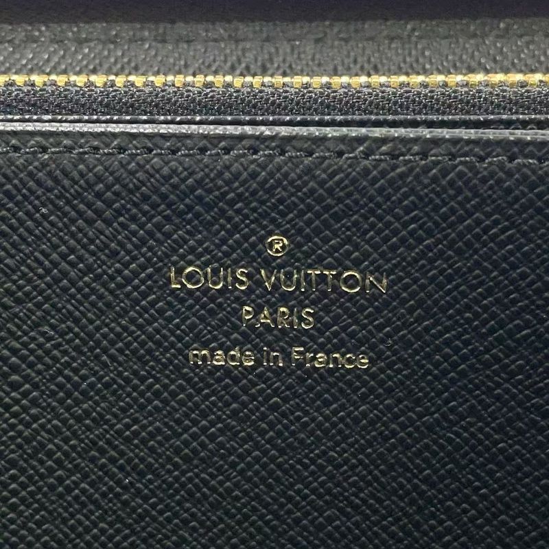 Louis Vuitton Zippy Wallet Monogram Giant Monogram Giant RFID Reactive Leather