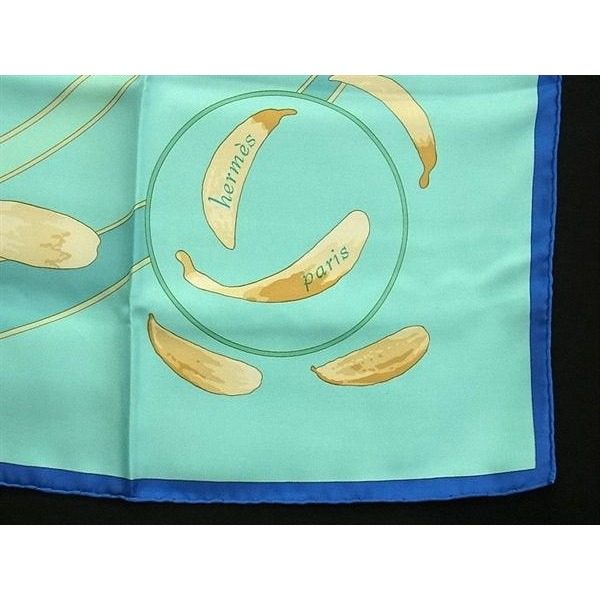 Hermes an Gre du Vent Carre 90 Silk Scarf Shawl Light Blue — view 3