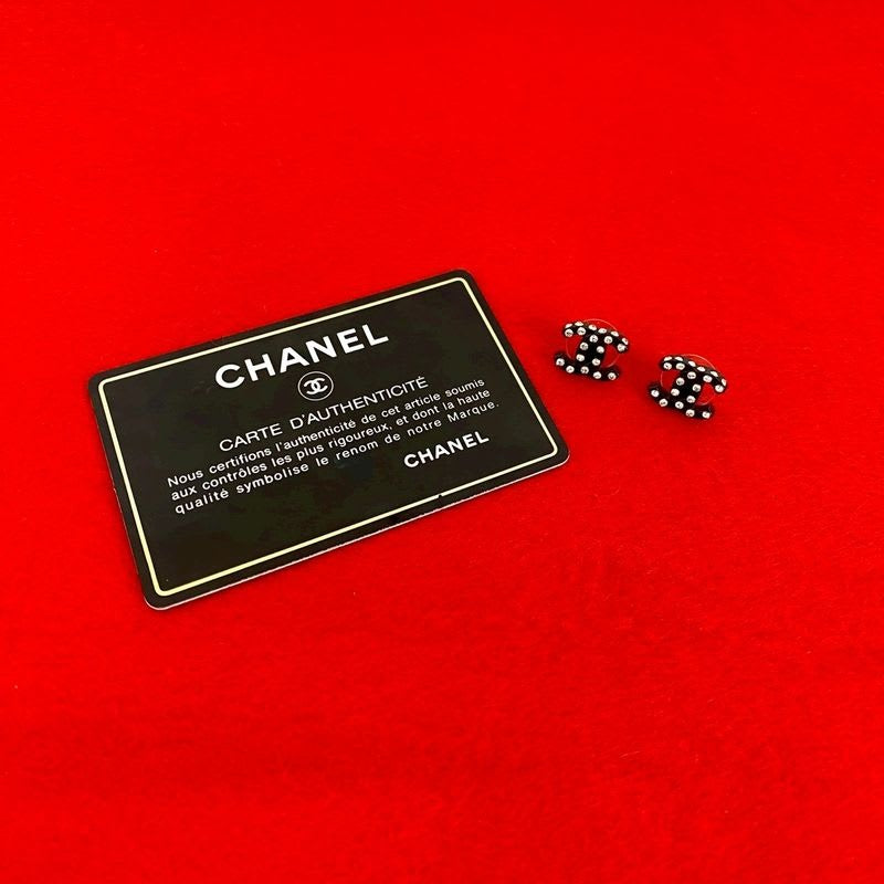 Chanel Coco Mark Motif Plastic Rhinestone Earrings Accessories 04A