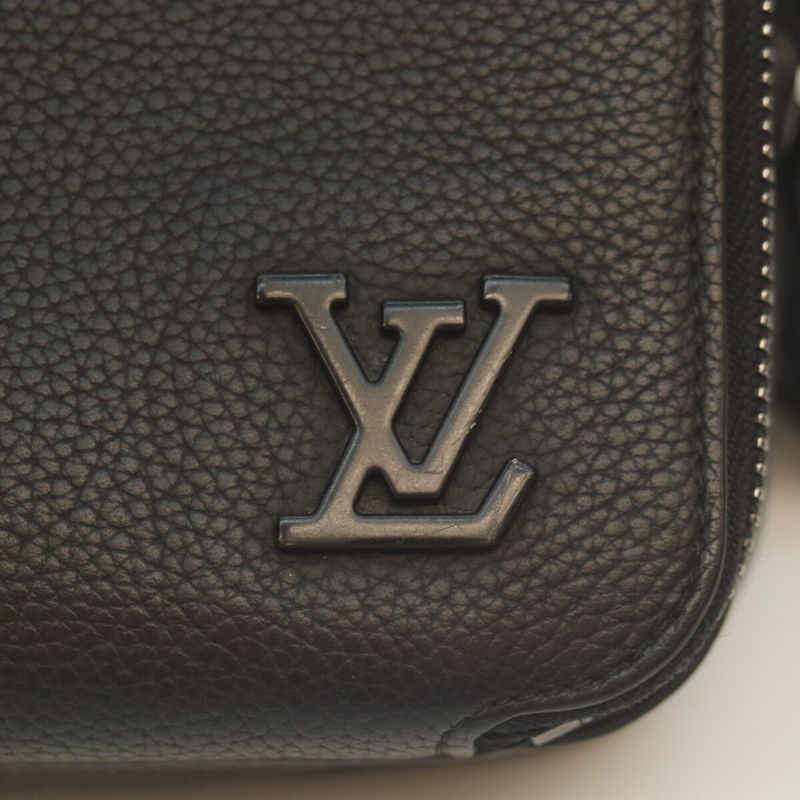 Louis Vuitton M59161 Grain Calf Alfa Wearable Wallet Shoulder Bag Noir Black