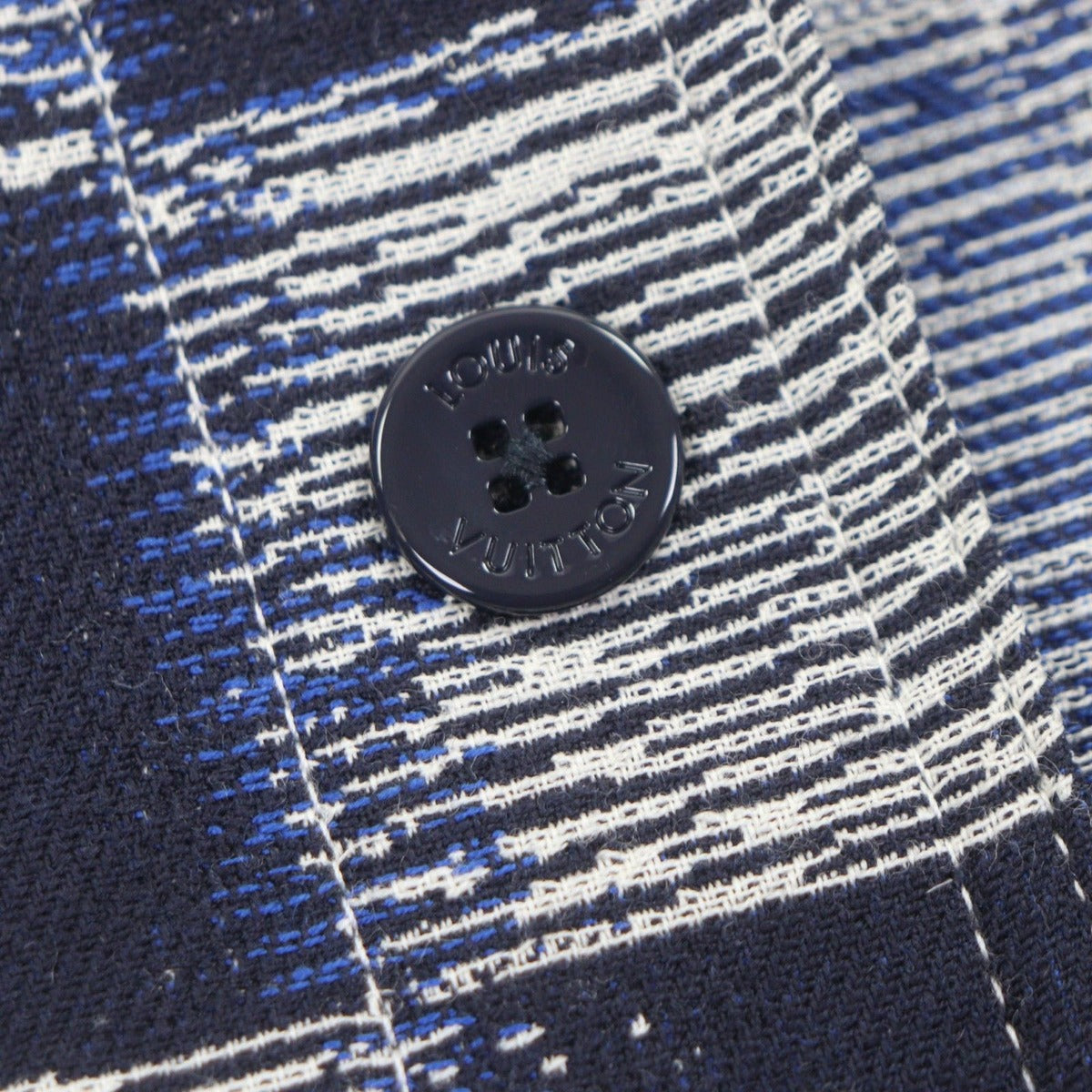 Louis Vuitton Made Wool Damier Long Sleeve Oversize — view 5