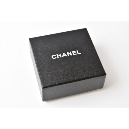 Chanel CC Motif Coco Mark Swing Pearl Silver White — view 6