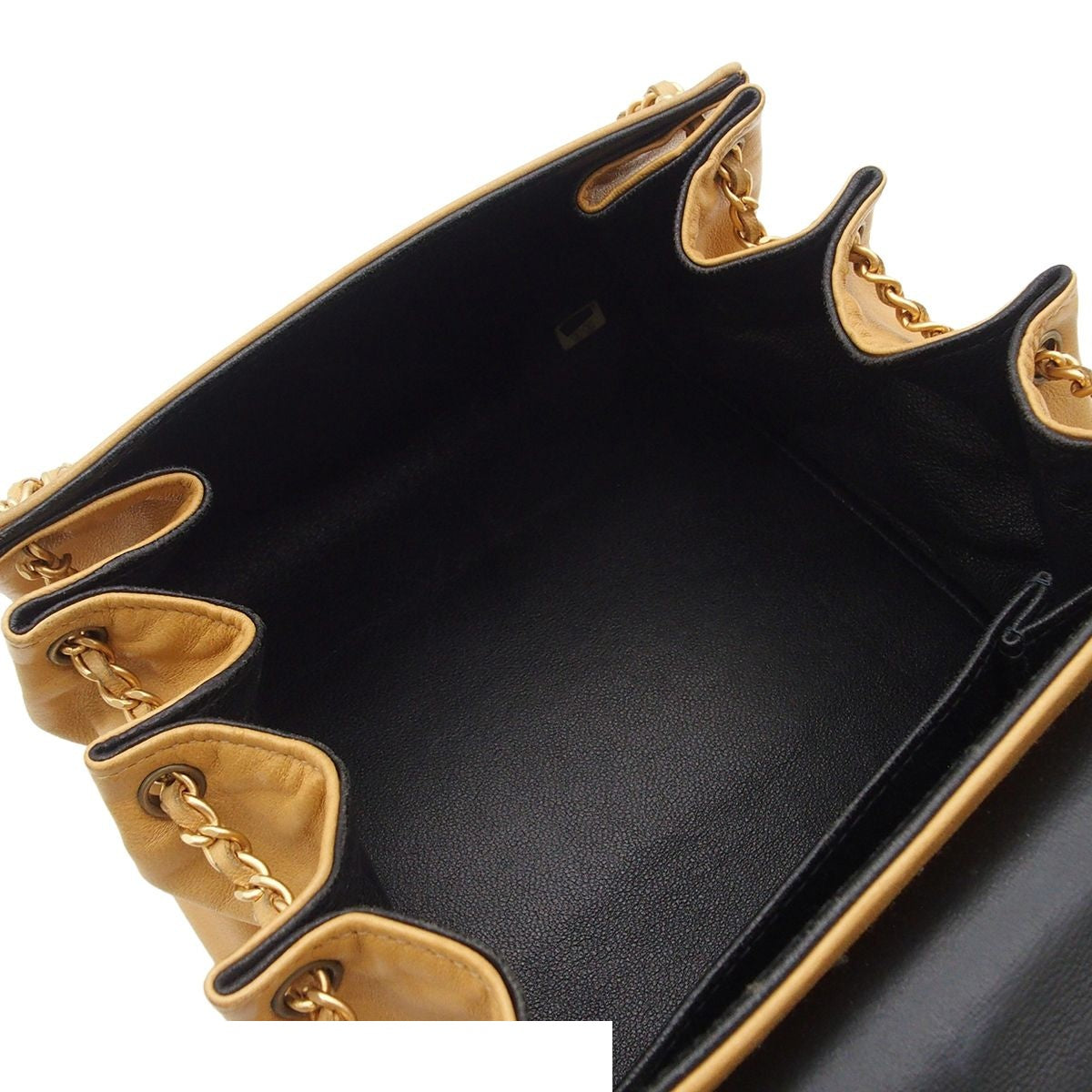 Chanel Shoulder Bag 2.55 Choco Bar Chain Beige Gold Lambskin — view 5