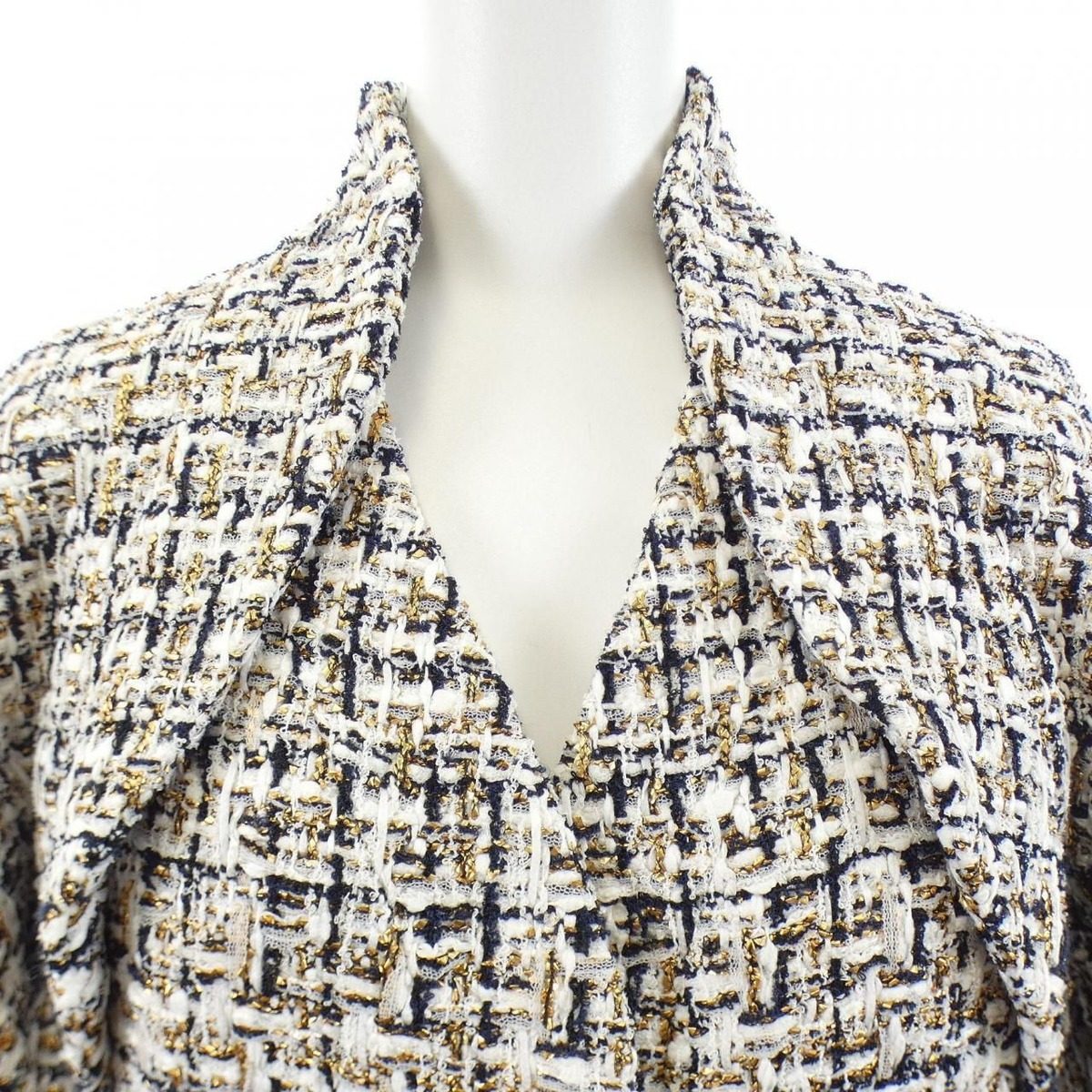 Chanel 15c Jacket Gold — view 5