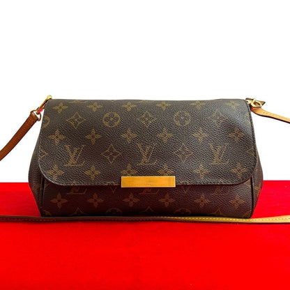 Louis Vuitton Favorite MM Leather 2-Way Chain Shoulder Bag Pochette