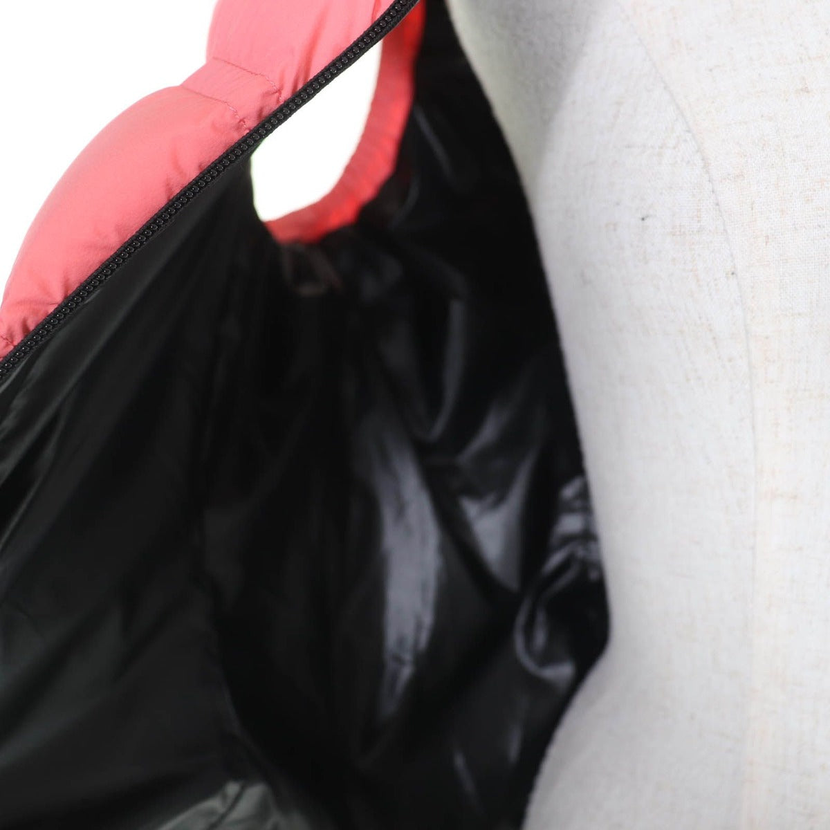 Moncler Aliterse Logo Patch with Hood Zip UP Down Vest Coral 3 — view 5