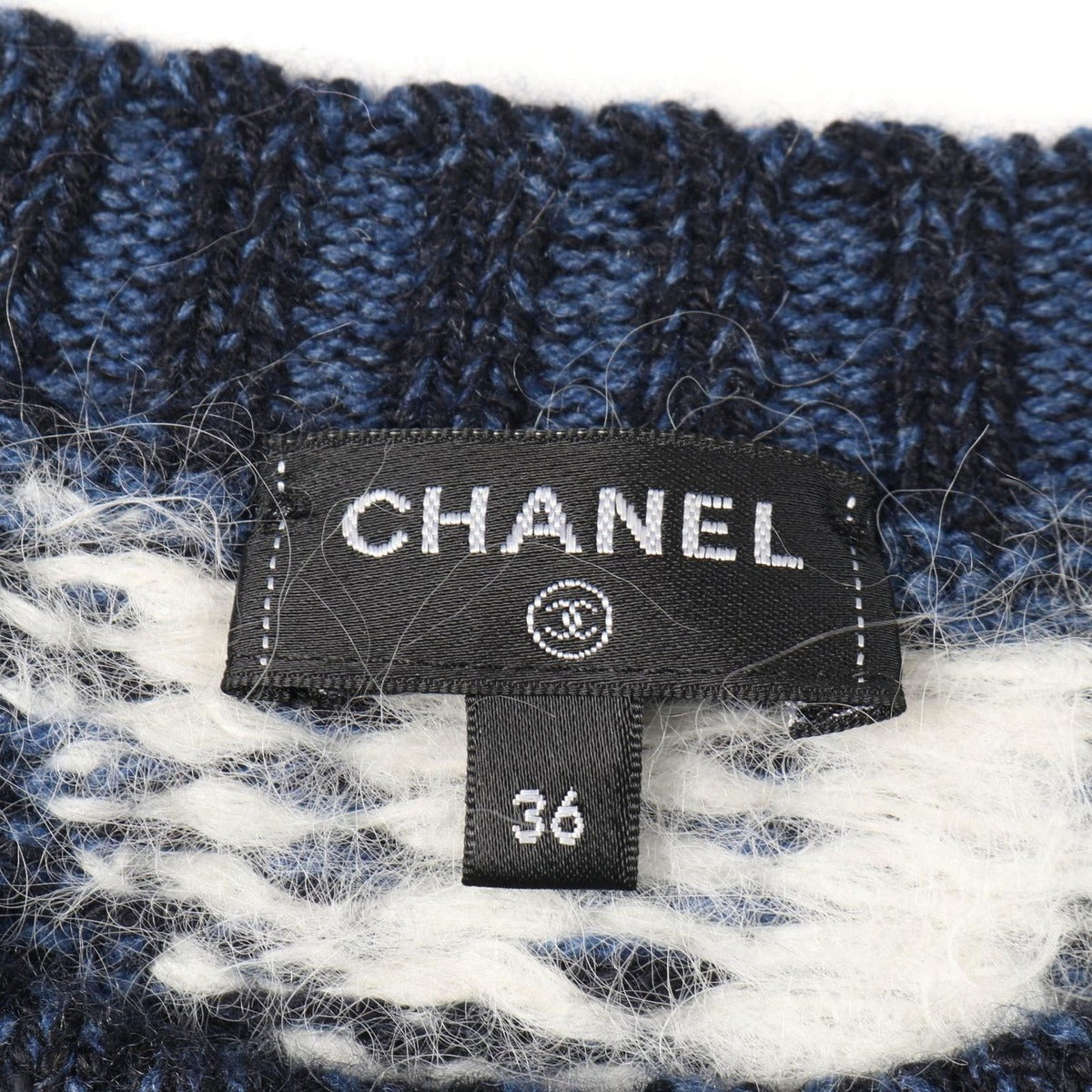Chanel Knit Top CC Logo Button Cashmere Wool Blue Navy. White — view 3