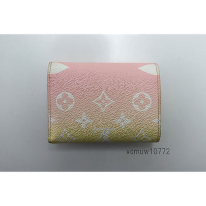 Louis Vuitton Monogram LV Escal Portefeuille Victorine Leather Trifold Wallet — view 2