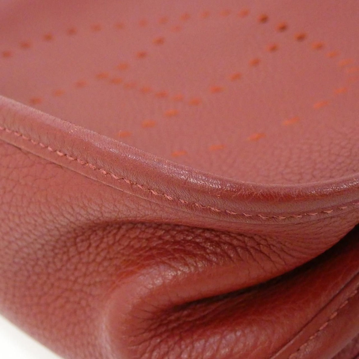 Hermes Evelyne 3 GM Shoulder Bag — view 3