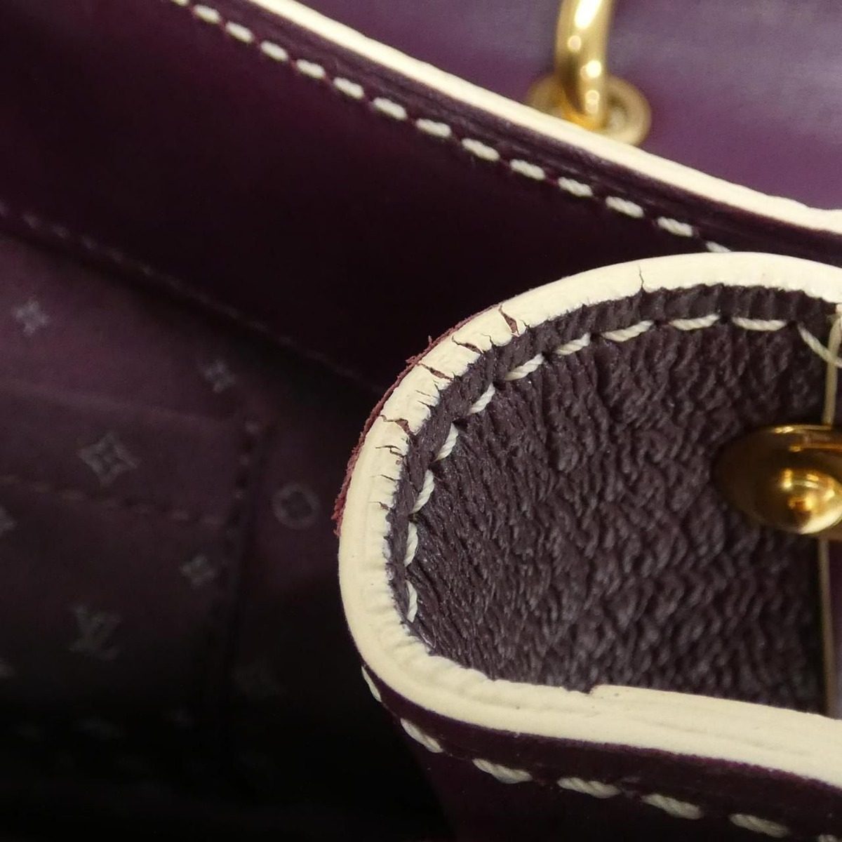 Louis Vuitton Suhali Shoulder Bag — view 7