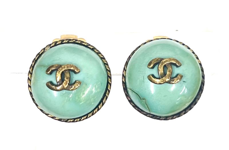 Chanel Earring CC Logo Emerald Green 34ka602