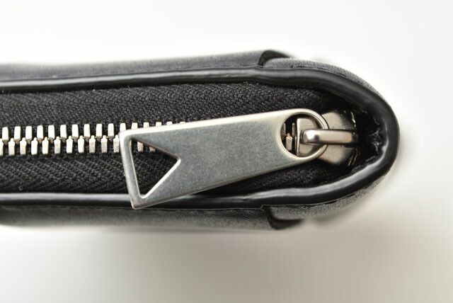 Bottega Veneta Wallet Unused Bottega Veneta Long Wallet Intrecciato Zip-up