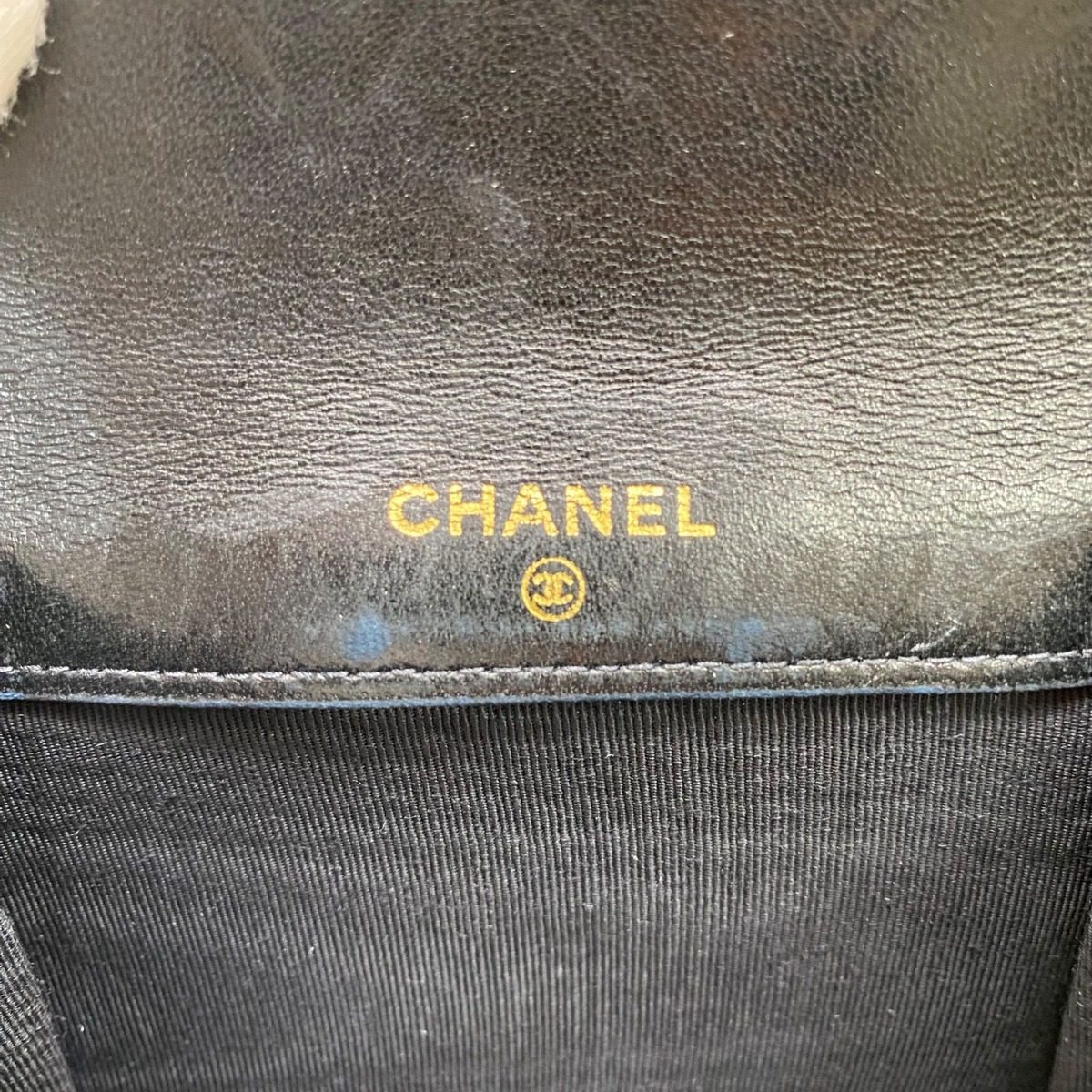 Chanel Fold Wallet Pico le CC Logo Hook Card Billfold — view 5