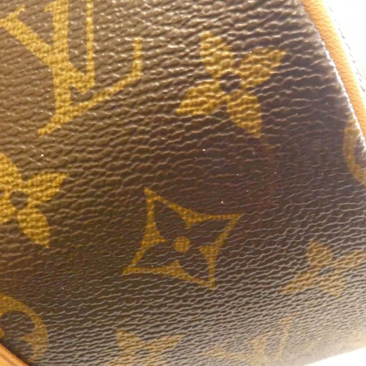 Louis Vuitton Monogram Menilmontan PM Shoulder Bag — view 4