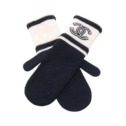 Chanel Gloves CC Logo Mittens