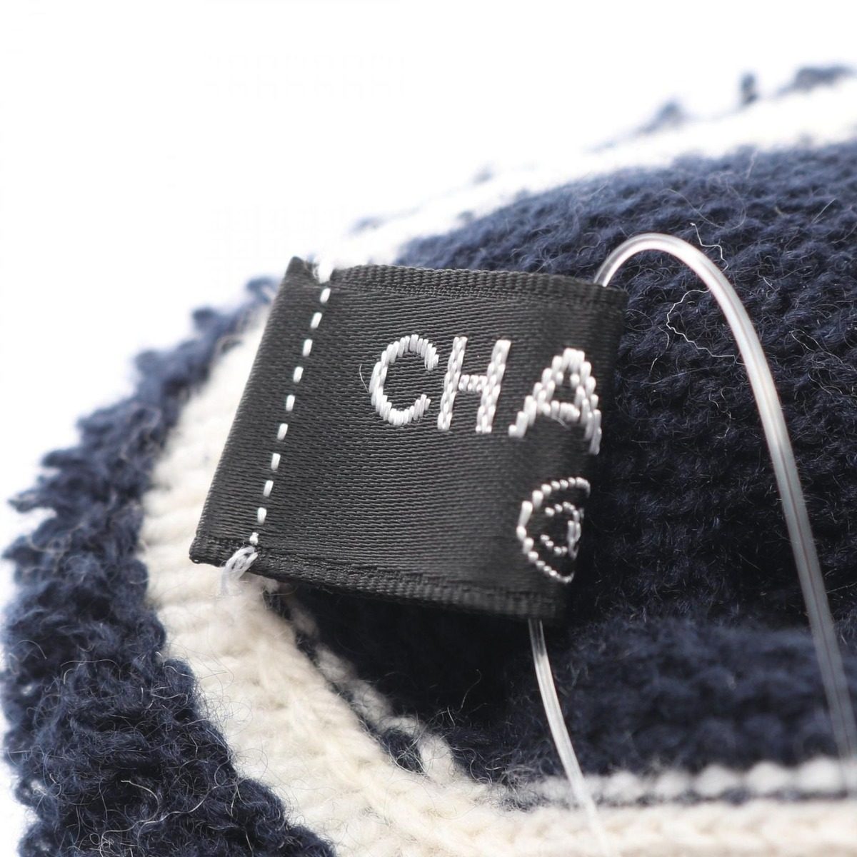 Chanel Gloves CC Logo Mittens — view 3