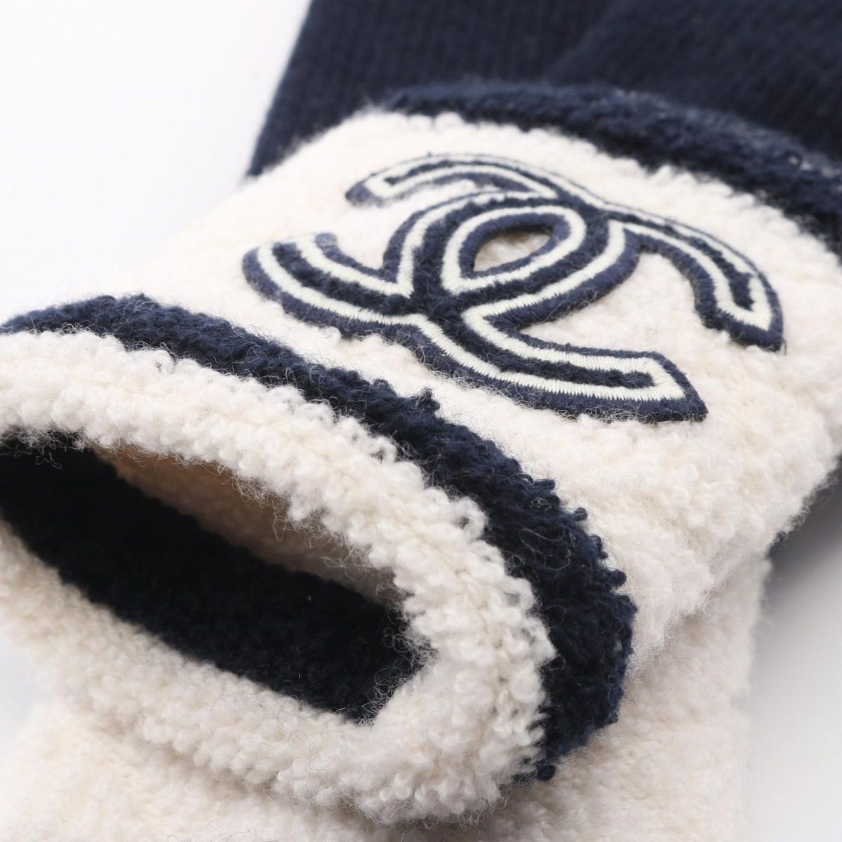 Chanel Gloves CC Logo Mittens — view 5
