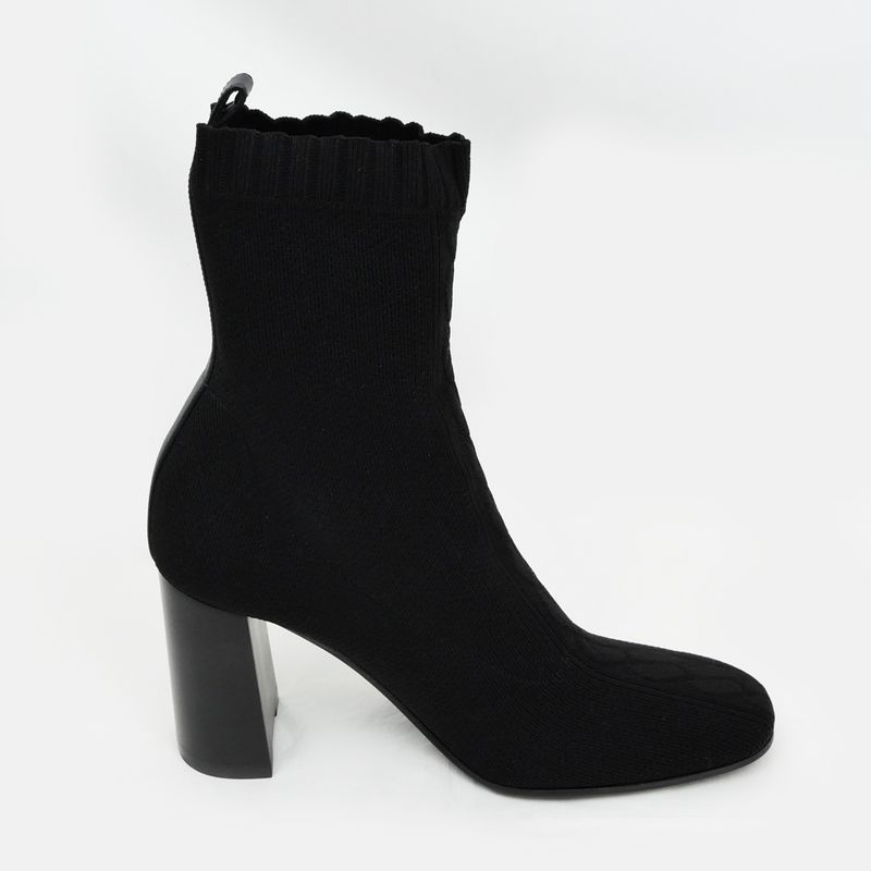 Hermes Jenna 90 Black Size 38 1 2 25cm (9.84in) Short Knit Boots