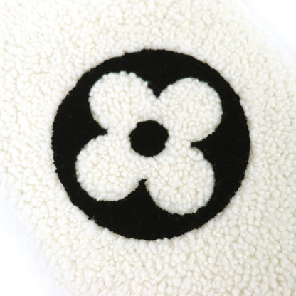 Louis Vuitton Echarpe Shearling LV Logo Scarf Ivory — view 4