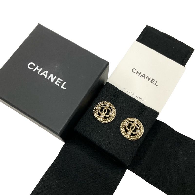 Chanel Earrings Coco Mark Pearl Round Gold