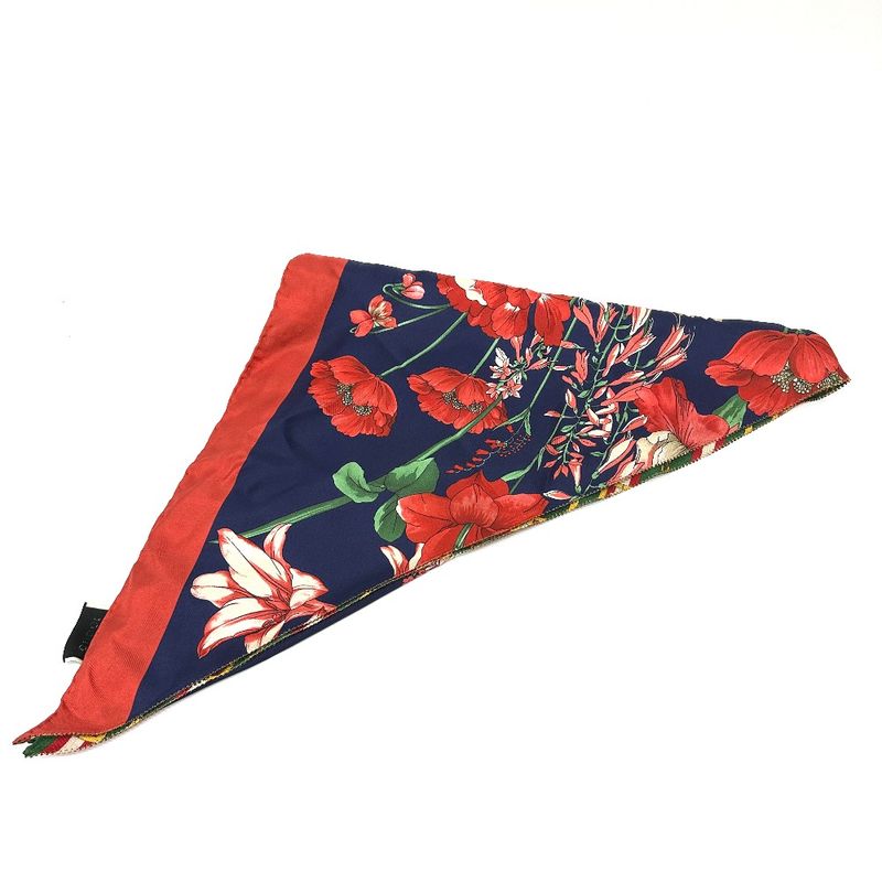 Gucci Scarf Floral All Over Flora Flowers Triangle Silk Multicolor