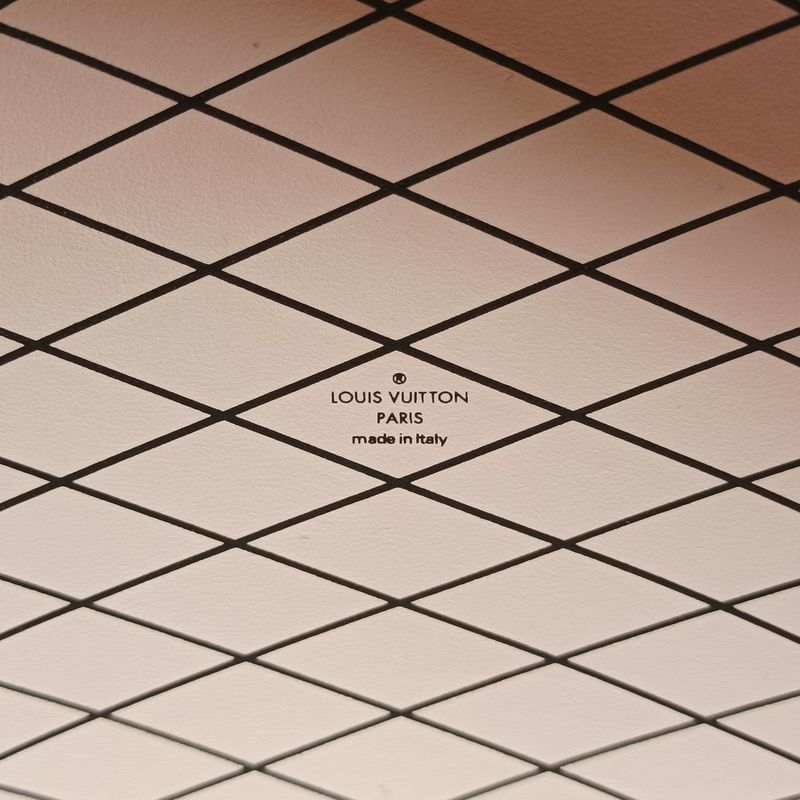 Louis Vuitton Petite Boite Chapeau Silver Epi Pl0178