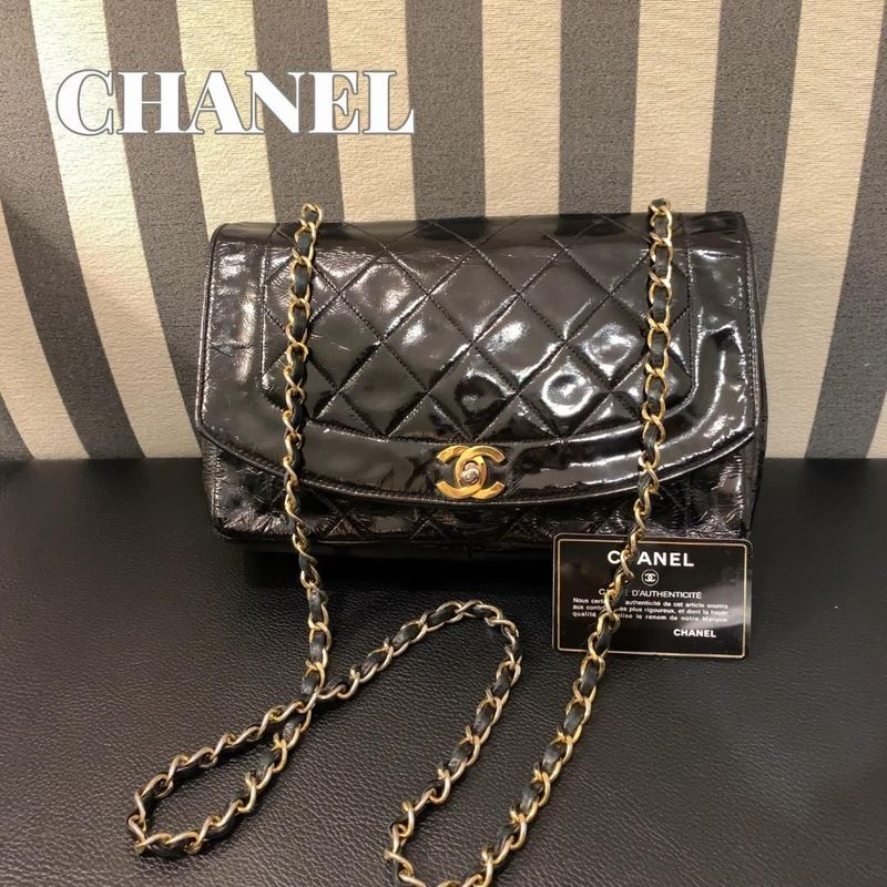 Chanel Diana Matelasse Enamel Shoulder Bag Black